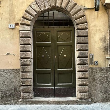 La Casa Del Galletto - At The Top Of The City Lucca Exterior photo